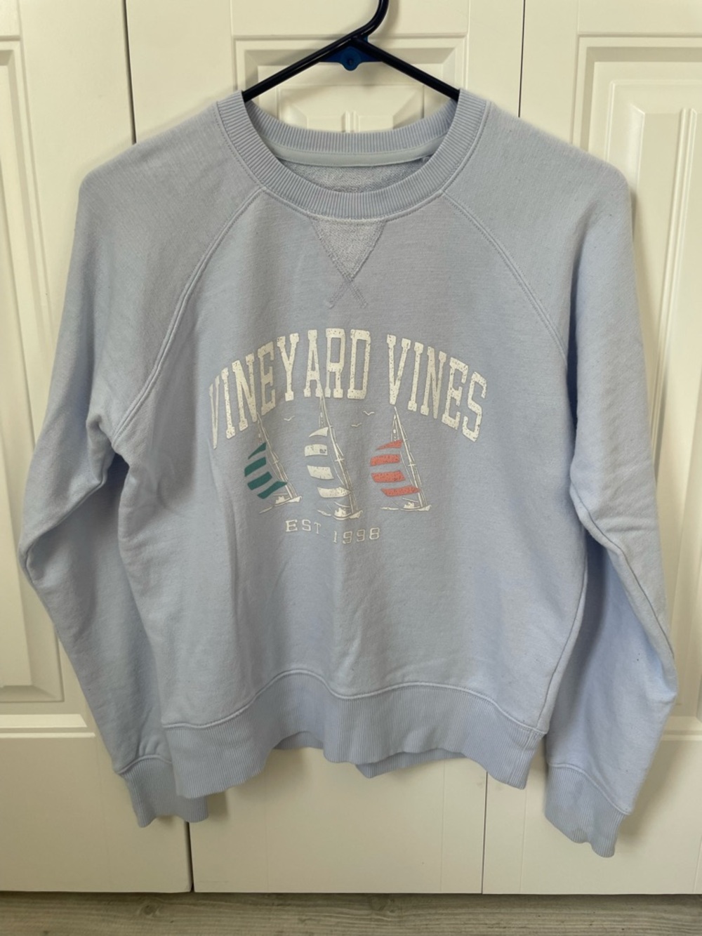 Vineyard Vines Pale Blue Crewneck with Sailboat Graphic